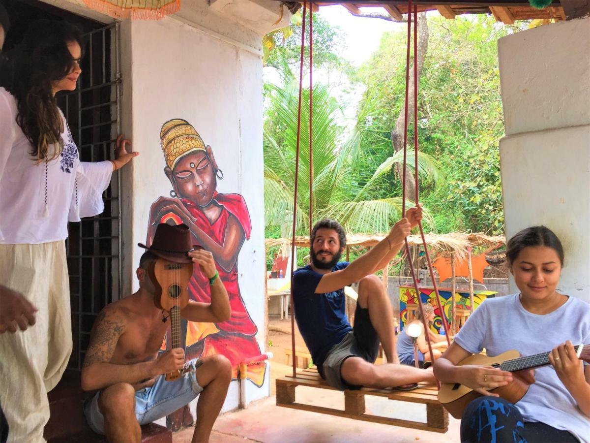 Folklore Hostel Goa Vagator Eksteriør billede