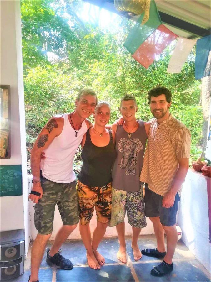 Folklore Hostel Goa Vagator Eksteriør billede